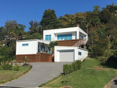 The Beach Pod Studio - Tairua Bach