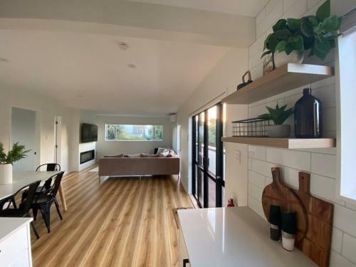 Waikanae Beach Abode