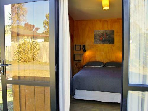 Bluehaven Cottage - Turangi Holiday Home