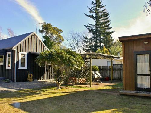 Bluehaven Cottage - Turangi Holiday Home