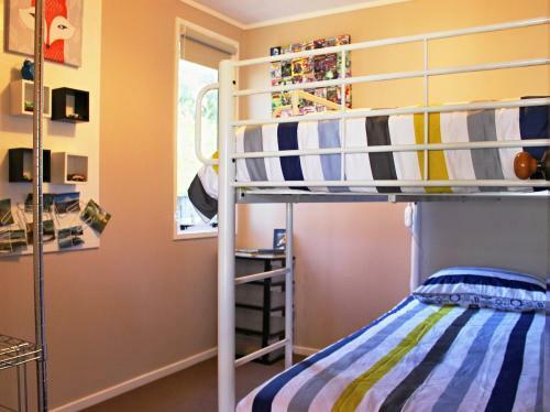 Bluehaven Cottage - Turangi Holiday Home