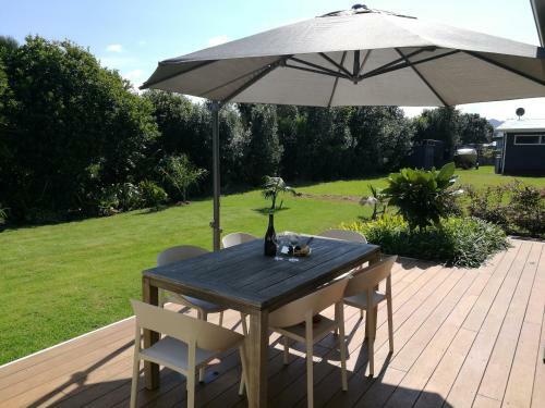 Modern Beach Break - Waihi Beach Holiday Home