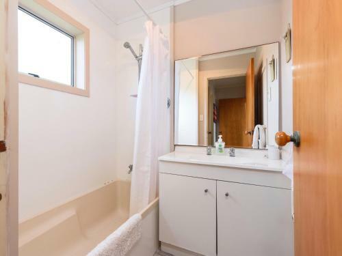 Laze On Loop - Waihi Beach Holiday Home