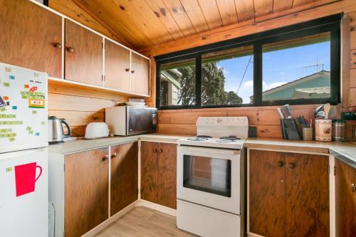 Dillon Oasis - Waihi Holiday Home