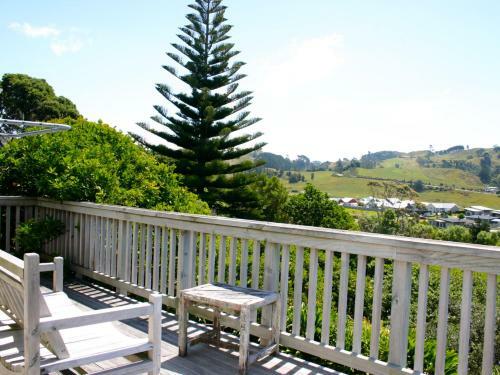 Twin Views - Waihi Beach Holiday Home