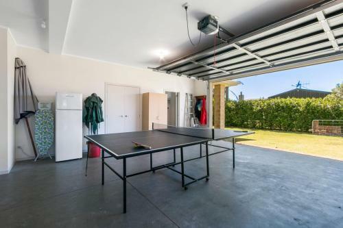 The Bowentown Bach - Waihi Beach Holiday Home