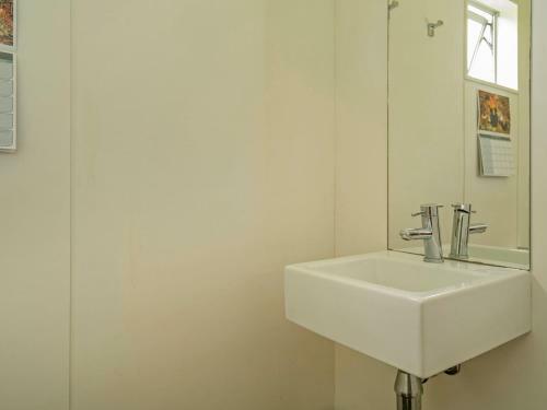 Sun Seekers Paradise - Whangapoua Holiday Home