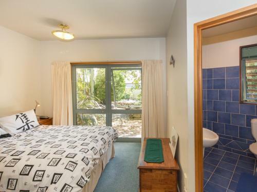 Central Sanctuary - Wanaka Holiday Home