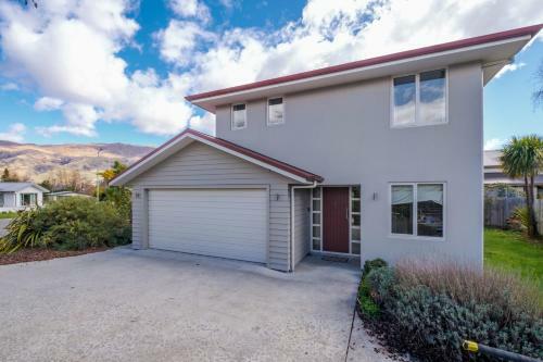 Hideaway On Hunter - Wanaka Holiday Home