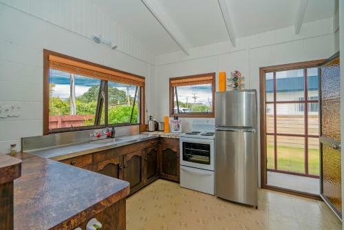 Ocean Oasis - Whangamata Holiday Home