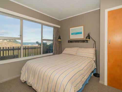 Kotare Beachfront - Whangamata Holiday Unit