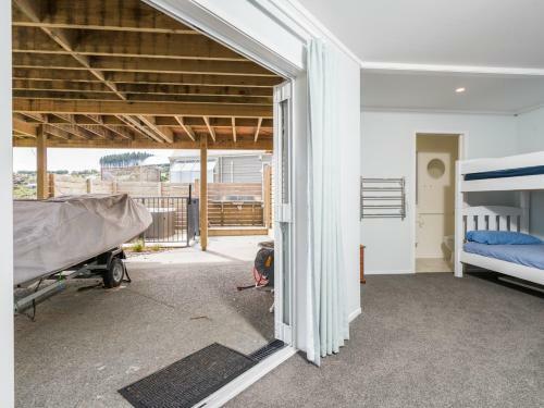 Ocean Oasis - Langs Beach Holiday Home