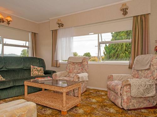 Holiday Haven - Whitianga Bach