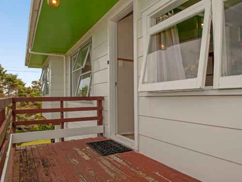 Holiday Haven - Whitianga Bach