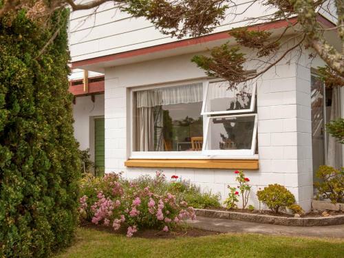 Holiday Haven - Whitianga Bach