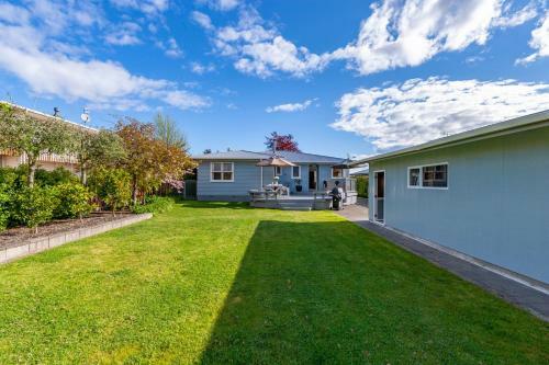 The Birches - Rainbow Point Holiday Home