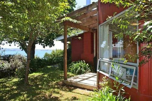 Moeroa - Wharewaka Holiday Home