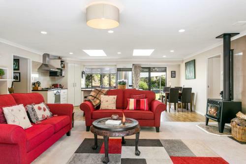 Lupin Lodge Bed & Breakfast