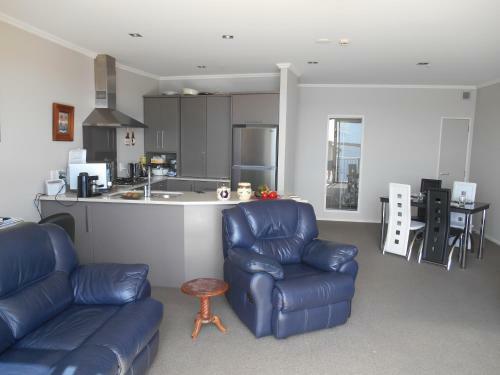 Absolute Waterfront, Tauranga Apartment
