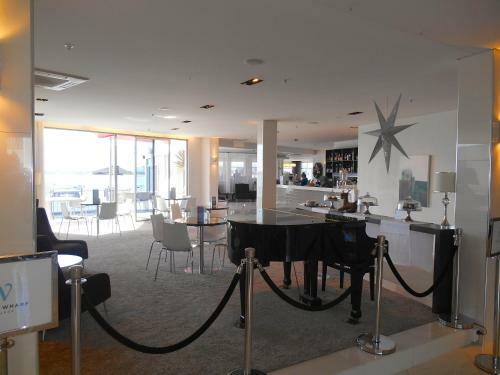 Absolute Waterfront, Tauranga Apartment