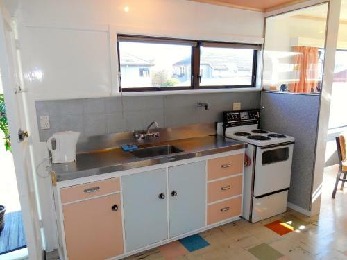 Bobs Bach - Mt Maunganui Bach