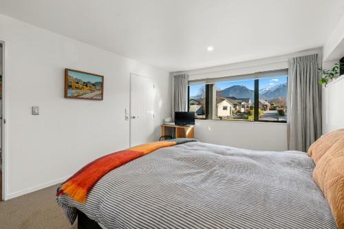 Arrow Peaks - Arrowtown Holiday Home