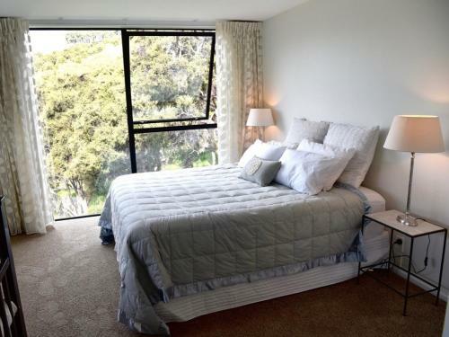 Luxury Views - Akaroa Holiday House