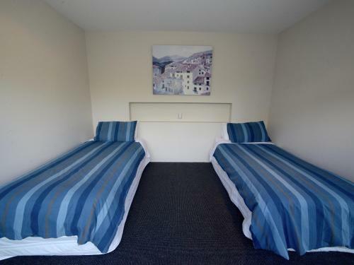 Walnut Retreat - Akaroa Holiday House