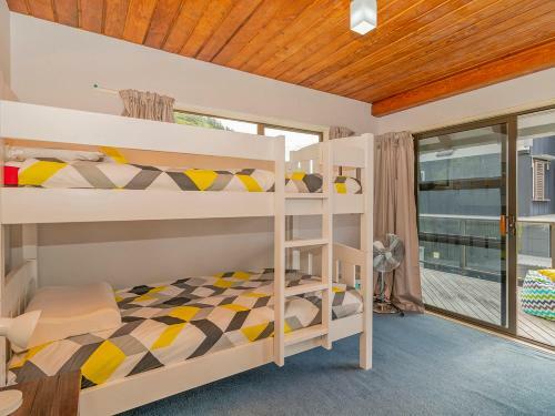 Beachfront Beauty - Opito Bay Holiday Home