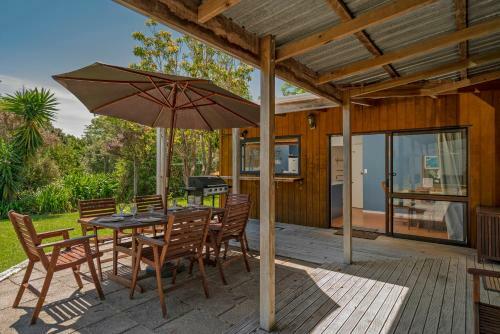 Sundaze - Hahei Holiday Home