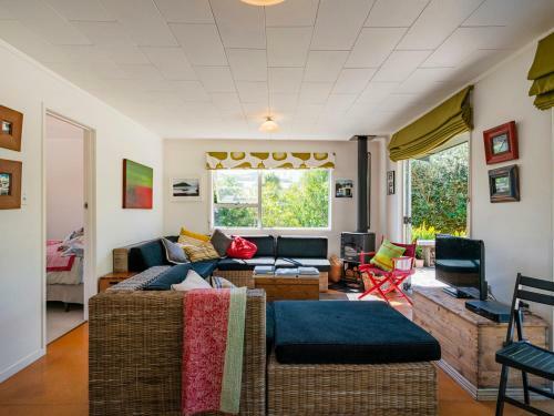 Koru Cabin - Hahei Holiday Home