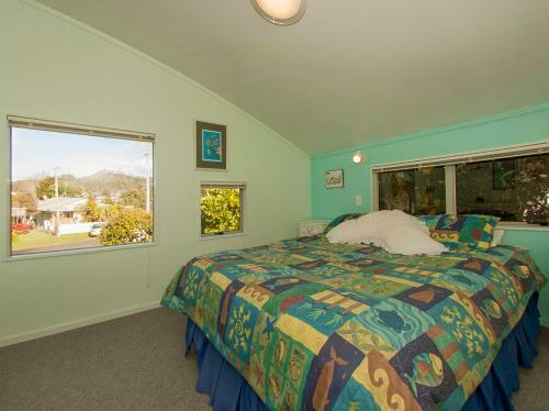 Coro Beach Haven - Hahei Holiday Home
