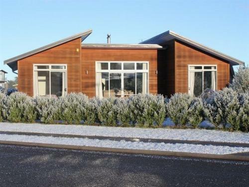 Carrot Cake Chalet - Ohakune