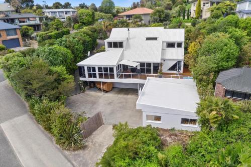 Lodge Beach Front:palms-on-the-beach.kaiteriteri.