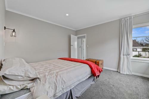 Figtree Bungalow - Rotorua Holiday Home
