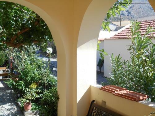 Hostal ?enonas Kourites
