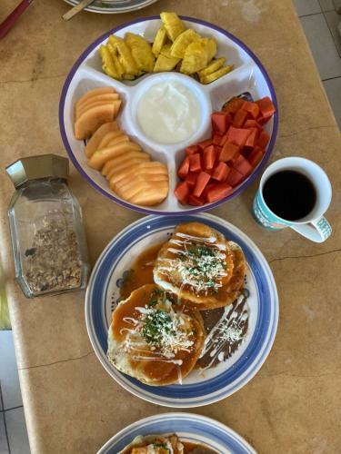 Bed & Breakfast Ixtapa Home By The Beach