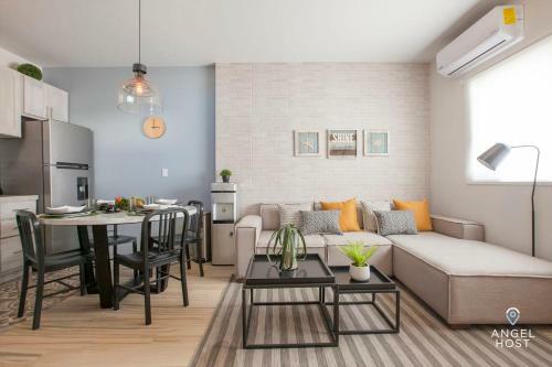New Residential Area Private Patio And Parking Plus Pool Onsite