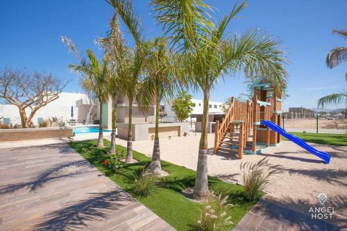 New Residential Area Private Patio And Parking Plus Pool Onsite