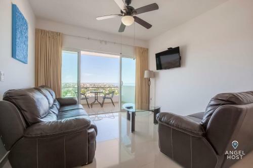 3rd Flr Condo With Fabulous Ocean View & Pool Onsite
