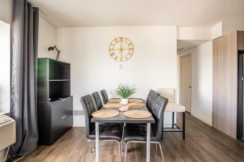 Downtown Hamilton Apartments By Simply Comfort