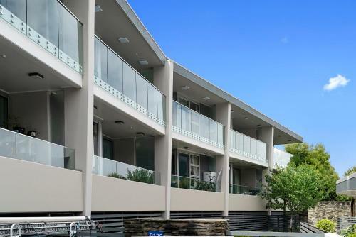 Summit View - Queenstown Central Holiday Apartment