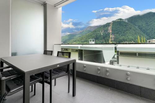 Summit View - Queenstown Central Holiday Apartment
