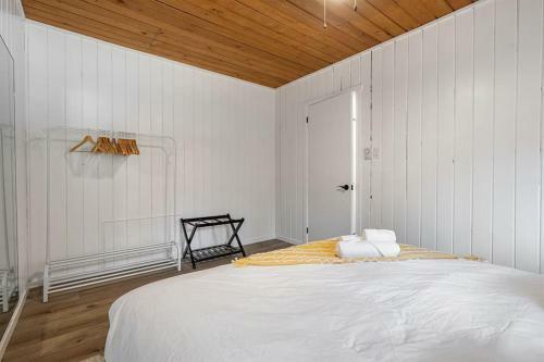 Merlot Mountain I Ping Pong I Sleep 7 I 55 Rokutv