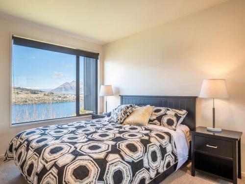 Grand View Queenstown - Queenstown Holiday Home
