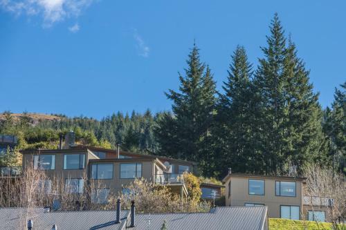 Grand View Queenstown - Queenstown Holiday Home