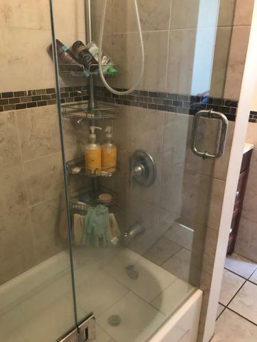 Apartamento Spacious 2nd & 3rd Floor 2bdr Apt In Wortley