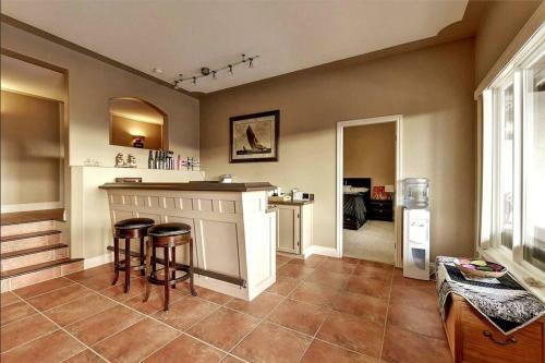 Entire Villa - 3 Bedroom-pool-jacuzzi-amazing View