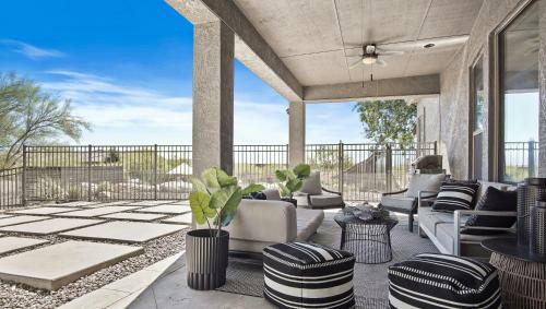Modern Scottsdale Gem Hike, Golf, Explore!
