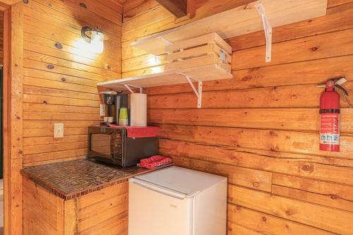 Forest Cabin 4 Cowboys Dream